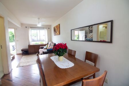 Casa de condomínio à venda com 153m², 3 quartos e 2 vagasSala de Jantar