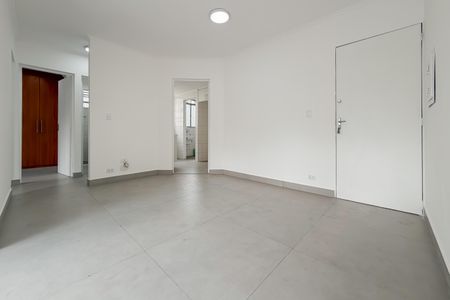 Sala de apartamento para alugar com 2 quartos, 55m² em Liberdade, São Paulo