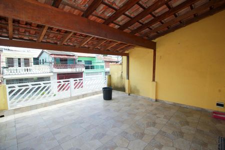 Casa à venda com 106m², 3 quartos e 2 vagas Casa à venda com 106m², 3 quartos e 2 vagasVaranda