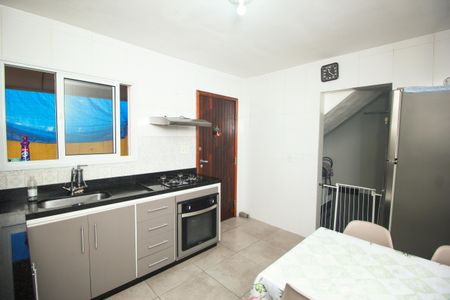 Casa à venda com 106m², 3 quartos e 2 vagas Casa à venda com 106m², 3 quartos e 2 vagasCozinha