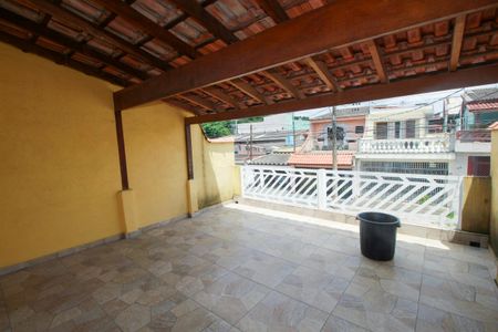 Casa à venda com 106m², 3 quartos e 2 vagas Casa à venda com 106m², 3 quartos e 2 vagasVaranda