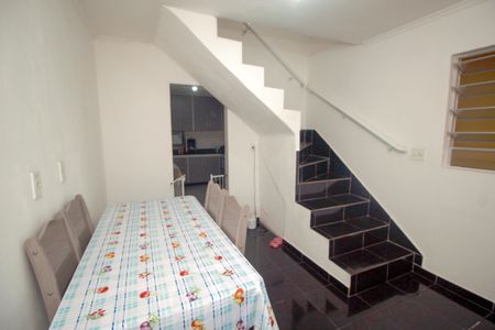 Casa à venda com 106m², 3 quartos e 2 vagas Casa à venda com 106m², 3 quartos e 2 vagasSala de Jantar