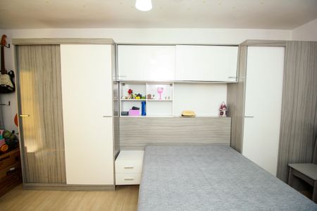 Casa à venda com 106m², 3 quartos e 2 vagas Casa à venda com 106m², 3 quartos e 2 vagasQuarto 2