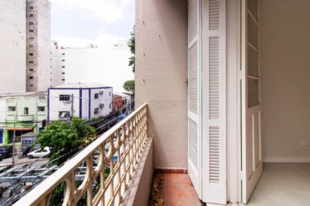 Apartamento à venda com 92m², 2 quartos e sem vagaVaranda