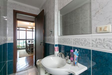 Apartamento à venda com 125m², 3 quartos e 3 vagasBanheiro 2 