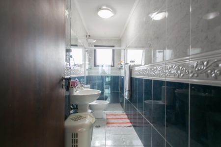 Apartamento à venda com 125m², 3 quartos e 3 vagasBanheiro 2 