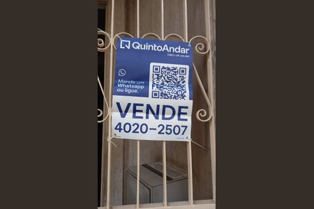 Apartamento à venda com 116m², 3 quartos e sem vaga Apartamento à venda com 116m², 3 quartos e sem vagaPlaquinha