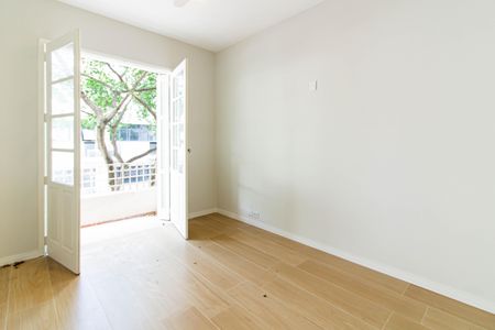Apartamento à venda com 116m², 3 quartos e sem vaga Apartamento à venda com 116m², 3 quartos e sem vagaQuarto 1