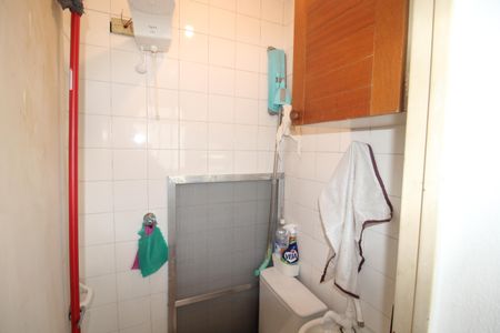 Apartamento à venda com 64m², 2 quartos e 1 vagaÁrea de Serviço - Banheiro