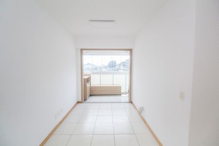 Sala de apartamento para alugar com 2 quartos, 58m² em Campinho, Rio de Janeiro