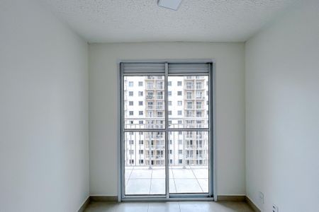 Sala de apartamento para alugar com 1 quarto, 27m² em Guaiauna, São Paulo