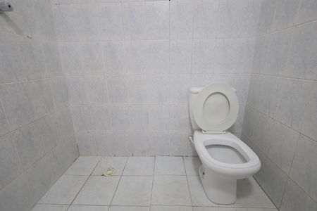 Casa à venda com 150m², 3 quartos e 2 vagasBanheiro 2