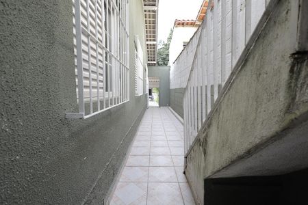 Casa à venda com 150m², 3 quartos e 2 vagasCorredor
