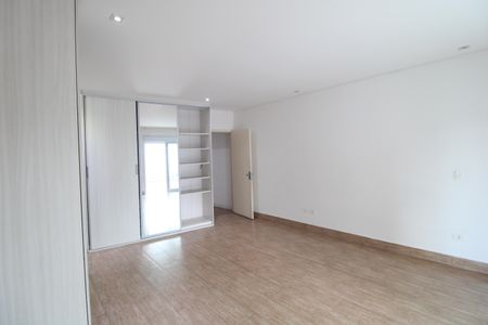 Casa para alugar com 3 quartos, 250m² em Vila Santana, São Paulo