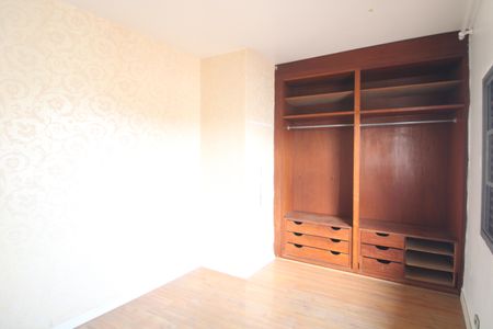 Casa para alugar com 3 quartos, 250m² em Vila Santana, São Paulo