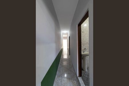 Corredor  de apartamento para alugar com 2 quartos, 270m² em Itaquera, São Paulo