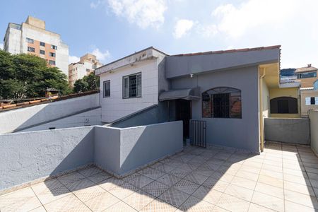 Apartamento à venda com 270m², 2 quartos e 1 vaga Apartamento à venda com 270m², 2 quartos e 1 vagaVaranda