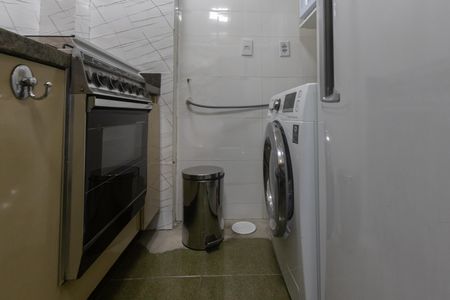 Apartamento à venda com 50m², 2 quartos e sem vaga Apartamento à venda com 50m², 2 quartos e sem vagaCozinha e Área de Serviço