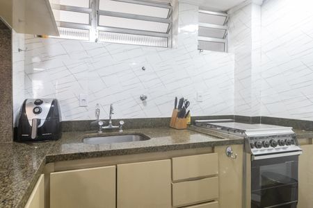 Apartamento à venda com 50m², 2 quartos e sem vaga Apartamento à venda com 50m², 2 quartos e sem vagaCozinha e Área de Serviço
