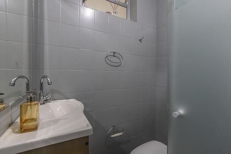 Apartamento à venda com 50m², 2 quartos e sem vaga Apartamento à venda com 50m², 2 quartos e sem vagaBanheiro