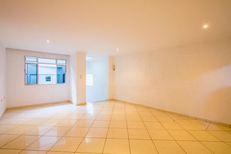 Casa à venda com 350m², 5 quartos e 2 vagas Casa à venda com 350m², 5 quartos e 2 vagasSala 2