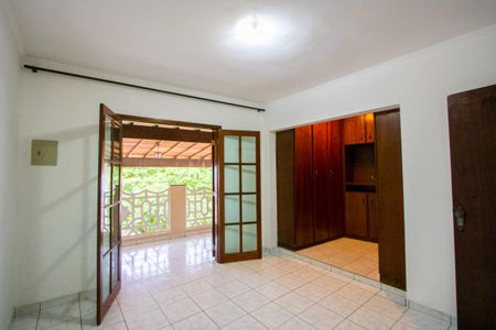 Casa à venda com 350m², 5 quartos e 2 vagas Casa à venda com 350m², 5 quartos e 2 vagasQuarto 1 - Suíte