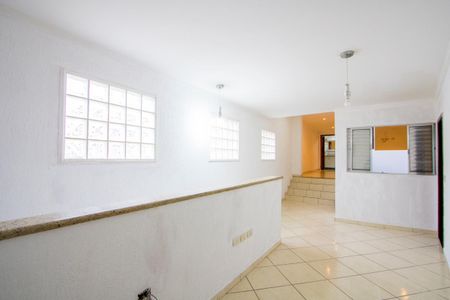 Casa à venda com 350m², 5 quartos e 2 vagas Casa à venda com 350m², 5 quartos e 2 vagasCorredor