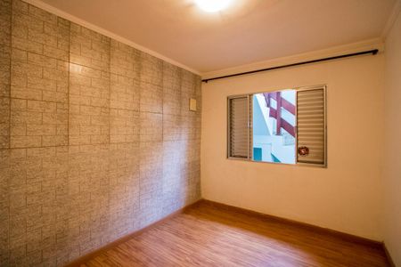 Casa à venda com 350m², 5 quartos e 2 vagas Casa à venda com 350m², 5 quartos e 2 vagasQuarto 4