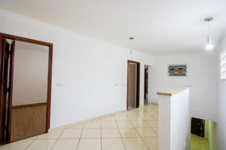 Casa à venda com 350m², 5 quartos e 2 vagas Casa à venda com 350m², 5 quartos e 2 vagasCorredor