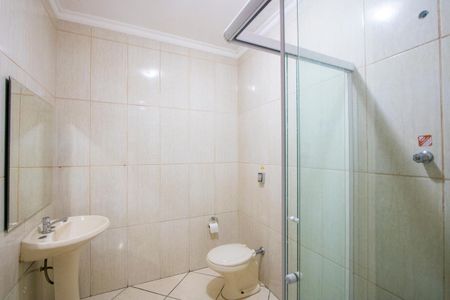 Casa à venda com 350m², 5 quartos e 2 vagas Casa à venda com 350m², 5 quartos e 2 vagasBanheiro social 2