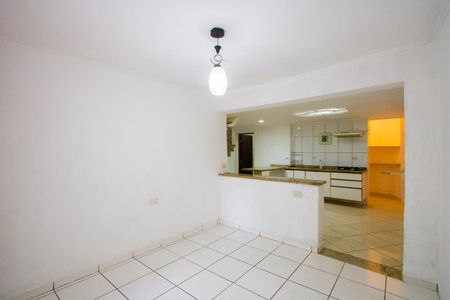 Casa à venda com 350m², 5 quartos e 2 vagas Casa à venda com 350m², 5 quartos e 2 vagasSala 1