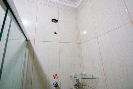 Casa à venda com 350m², 5 quartos e 2 vagas Casa à venda com 350m², 5 quartos e 2 vagasBanheiro social 2