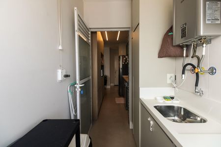 Apartamento à venda com 70m², 2 quartos e 1 vagaÁrea de Serviço 