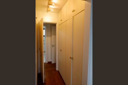 Apartamento para alugar com 166m², 3 quartos e 2 vagasQuarto 2 - Suíte