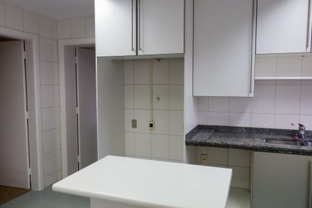 Apartamento para alugar com 166m², 3 quartos e 2 vagasCozinha
