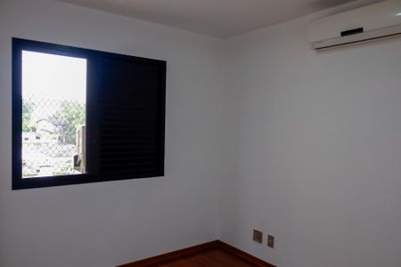 Apartamento para alugar com 166m², 3 quartos e 2 vagasQuarto 3