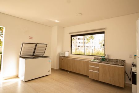 Apartamento à venda com 43m², 2 quartos e 1 vaga Apartamento à venda com 43m², 2 quartos e 1 vagaÁrea comum - Salão de festas