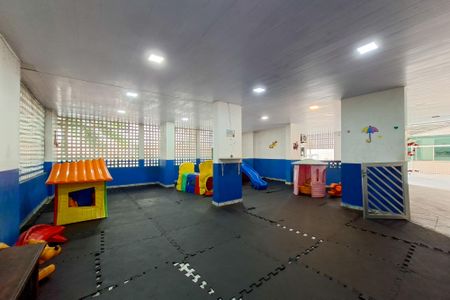 Apartamento para alugar com 100m², 2 quartos e 1 vagaÁrea comum - Playground