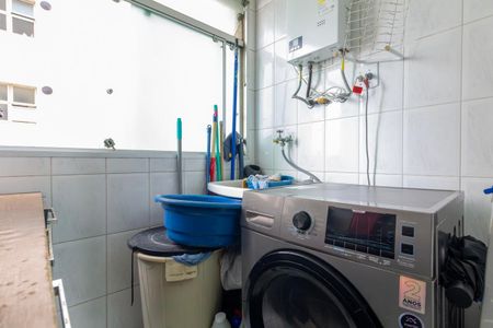 Apartamento à venda com 58m², 2 quartos e 1 vagaÁrea de Serviço