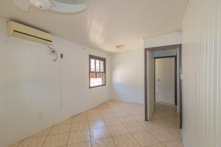 Sala de casa à venda com 2 quartos, 160m² em Harmonia, Canoas