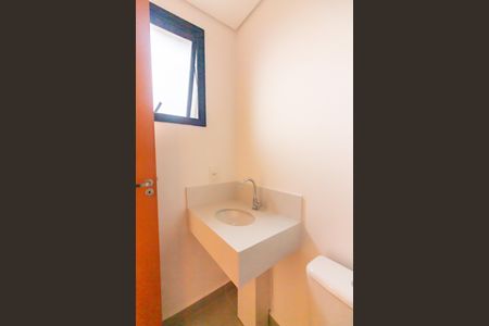 Banheiro de apartamento à venda com 1 quarto, 24m² em Vila Yara, Osasco