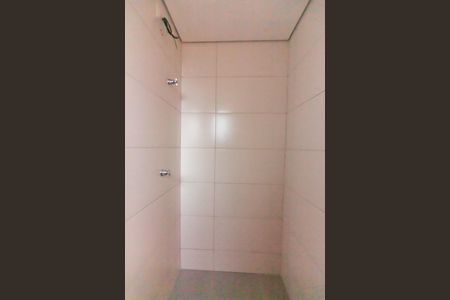 Banheiro de apartamento à venda com 1 quarto, 24m² em Vila Yara, Osasco