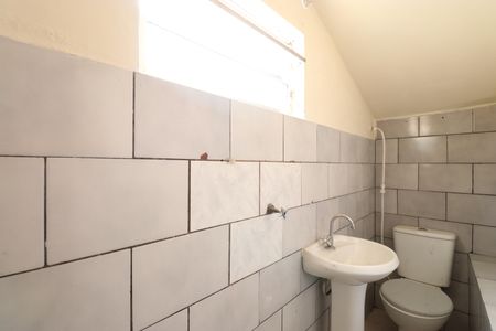 Banheiro  de casa para alugar com 1 quarto, 40m² em Alto da Lapa, São Paulo