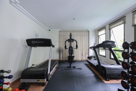 Apartamento à venda com 165m², 3 quartos e 3 vagas Apartamento à venda com 165m², 3 quartos e 3 vagasÁrea comum