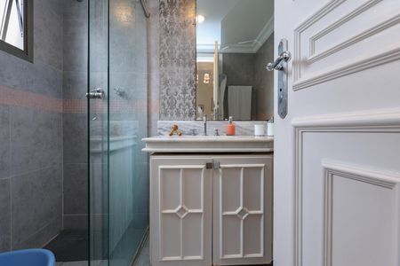 Apartamento à venda com 165m², 3 quartos e 3 vagas Apartamento à venda com 165m², 3 quartos e 3 vagasSuíte 3