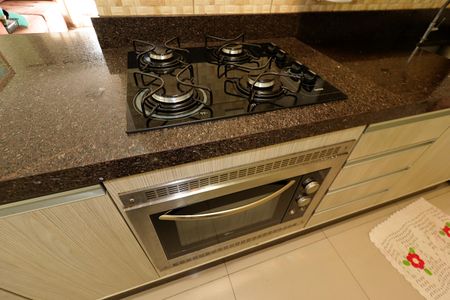 Apartamento à venda com 55m², 2 quartos e 1 vagaCozinha - Cooktop
