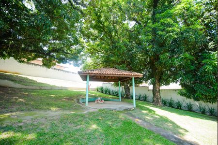 Casa de condomínio para alugar com 75m², 2 quartos e 2 vagasÁrea comum - Área verde
