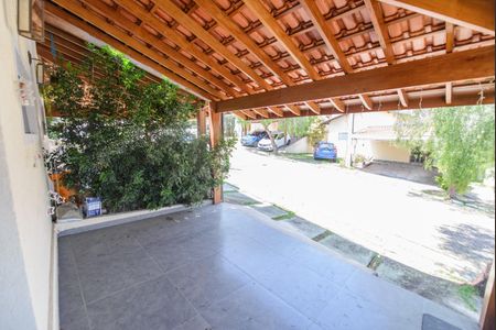 Casa de condomínio para alugar com 75m², 2 quartos e 2 vagasGaragem