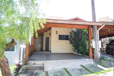 Casa de condomínio para alugar com 75m², 2 quartos e 2 vagasFachada da Casa