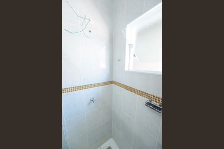 Casa de condomínio para alugar com 75m², 2 quartos e 2 vagasBanheiro Social